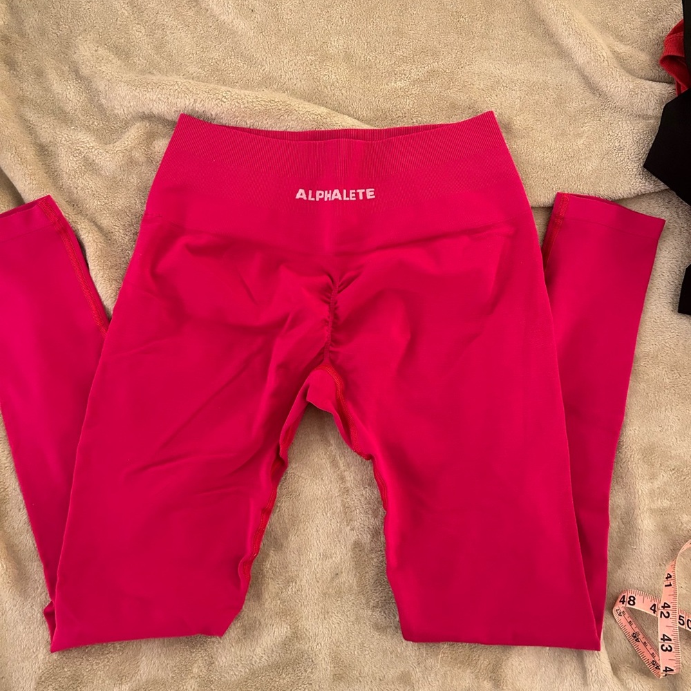 Alphalete Amplify leggings hot pink